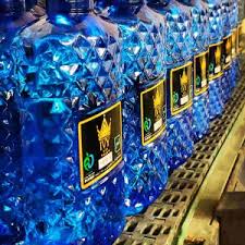 تصویر 3 از آب معدنی پلام با قیمت ویژه در انواع بسته بندی